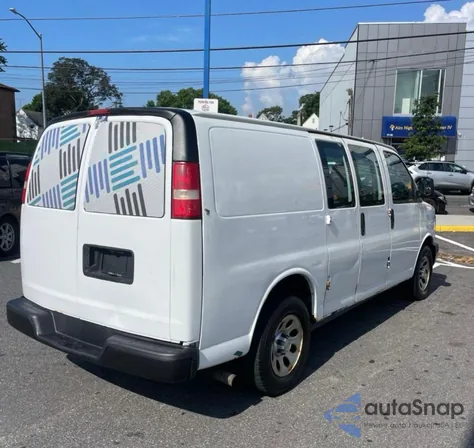 2011 Chevrolet Express G1500 from USA, damaged, VIN 1GCSGAFX8B1103789